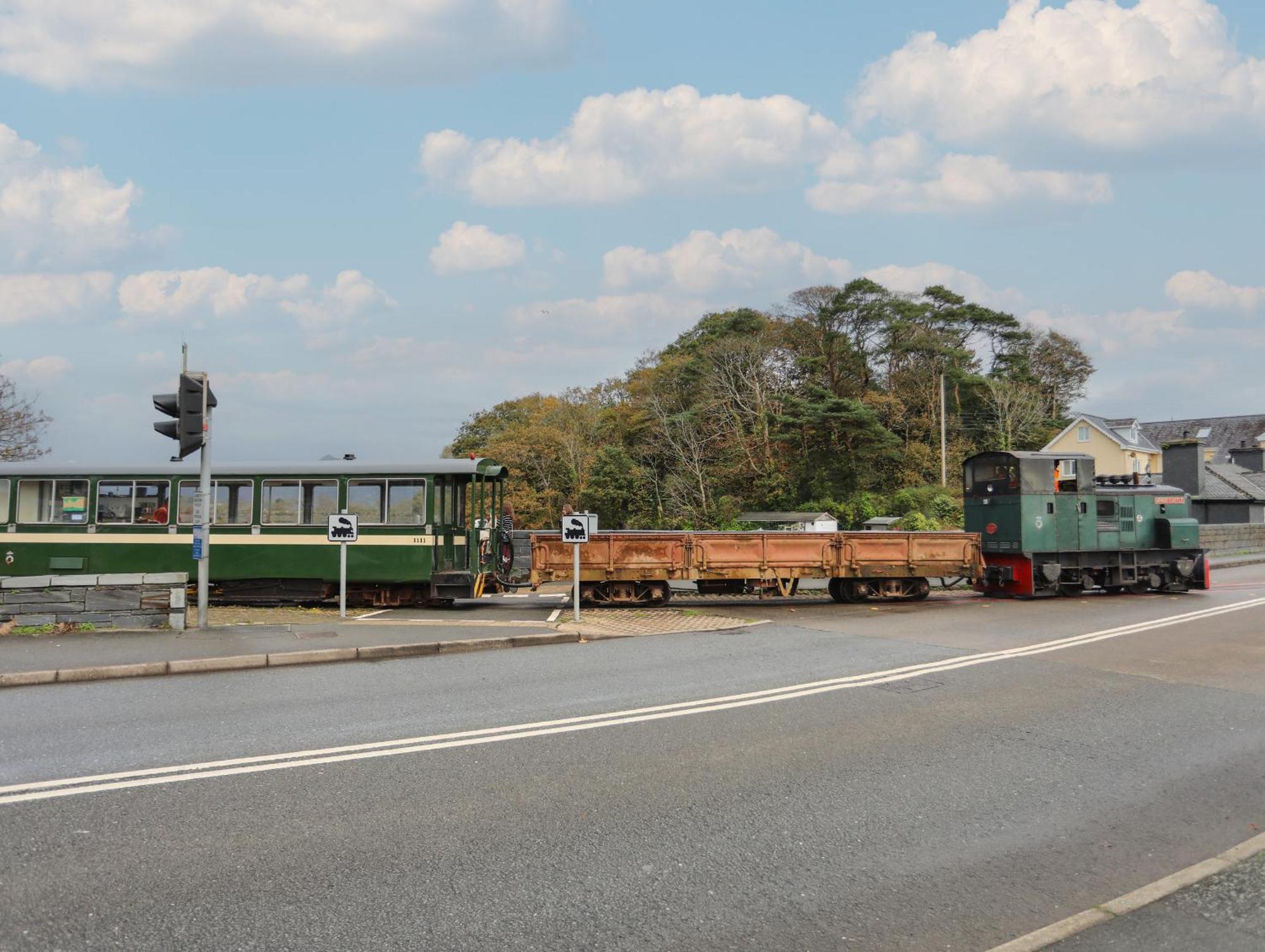 The Old Cornhill * Porthmadog