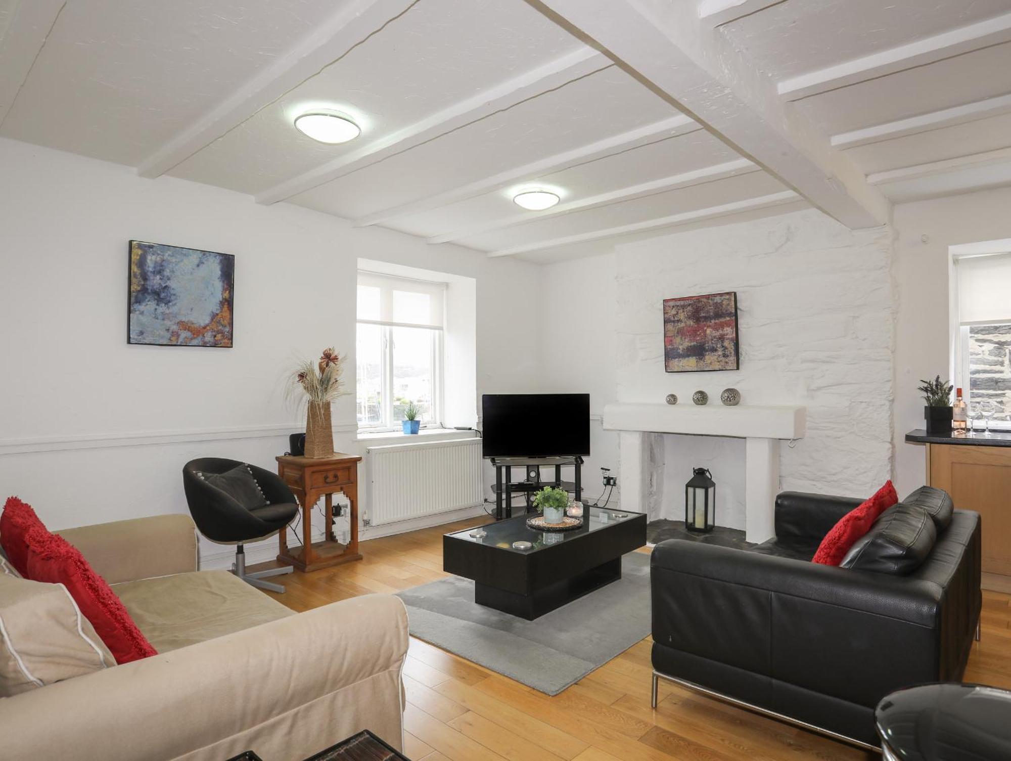 The Old Cornhill Apartment *
